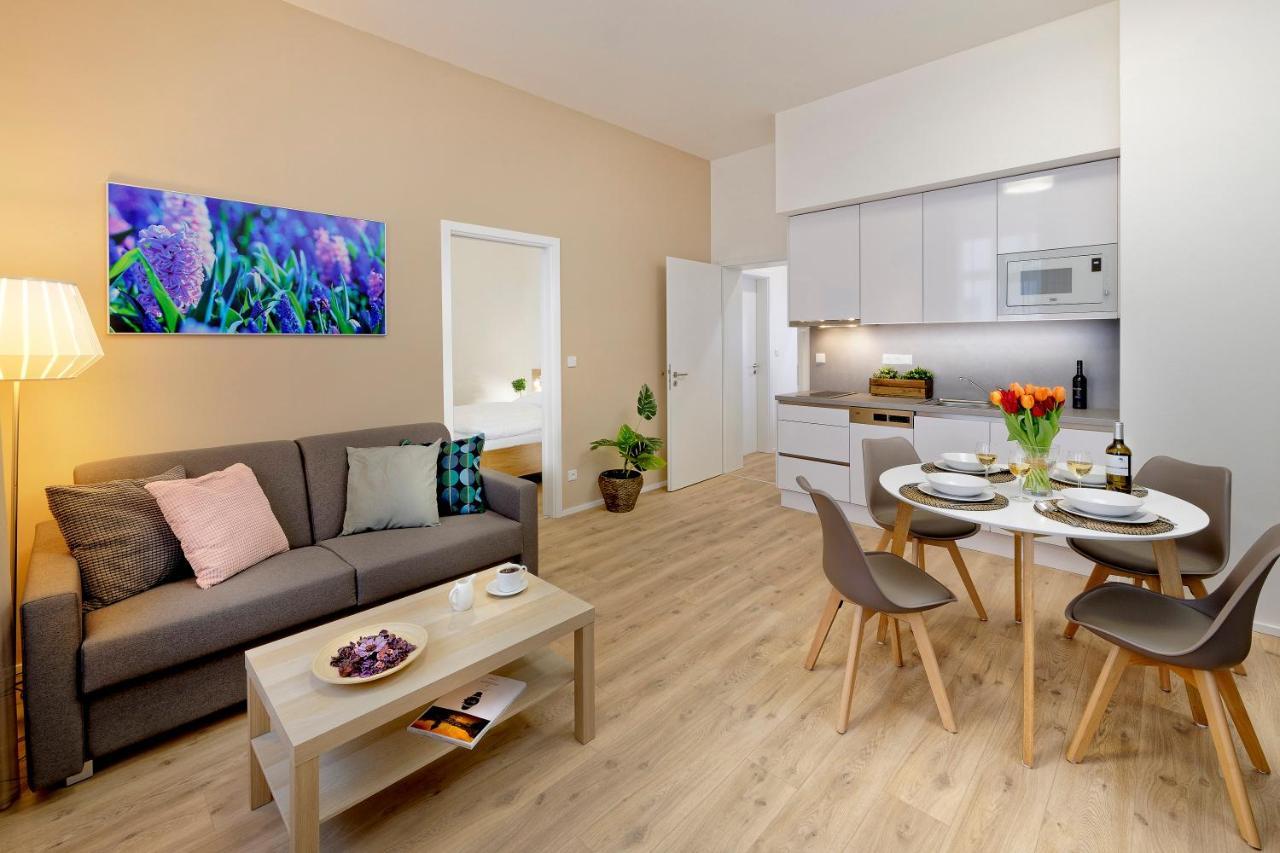 Downtown Suites Jugoslavska Prague Exterior photo