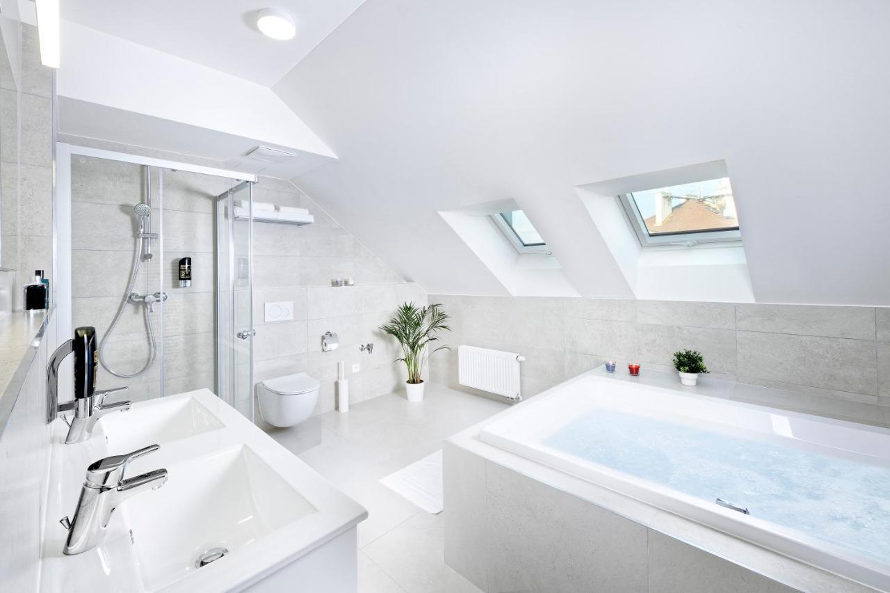 Downtown Suites Jugoslavska Prague Exterior photo