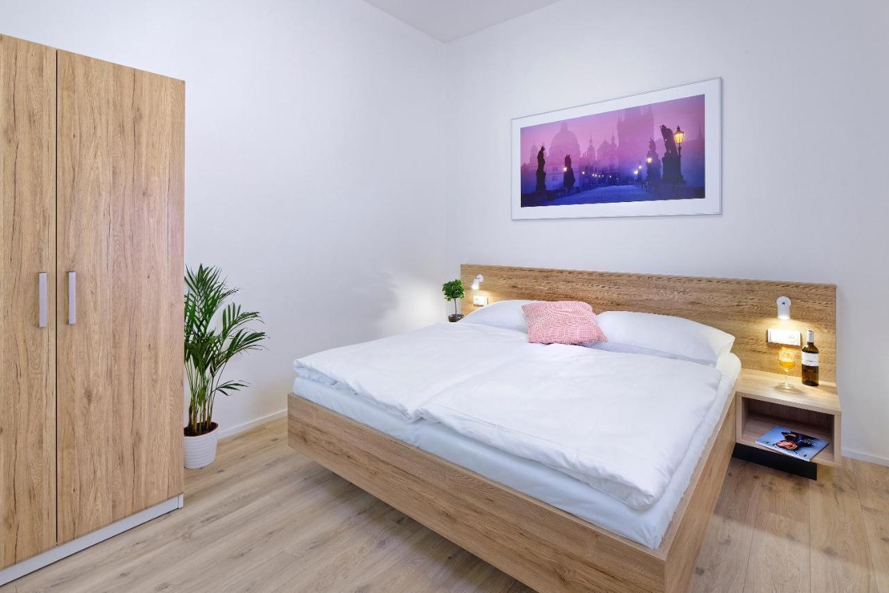 Downtown Suites Jugoslavska Prague Exterior photo