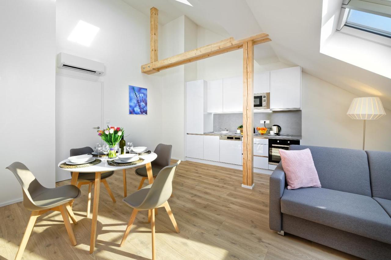 Downtown Suites Jugoslavska Prague Exterior photo